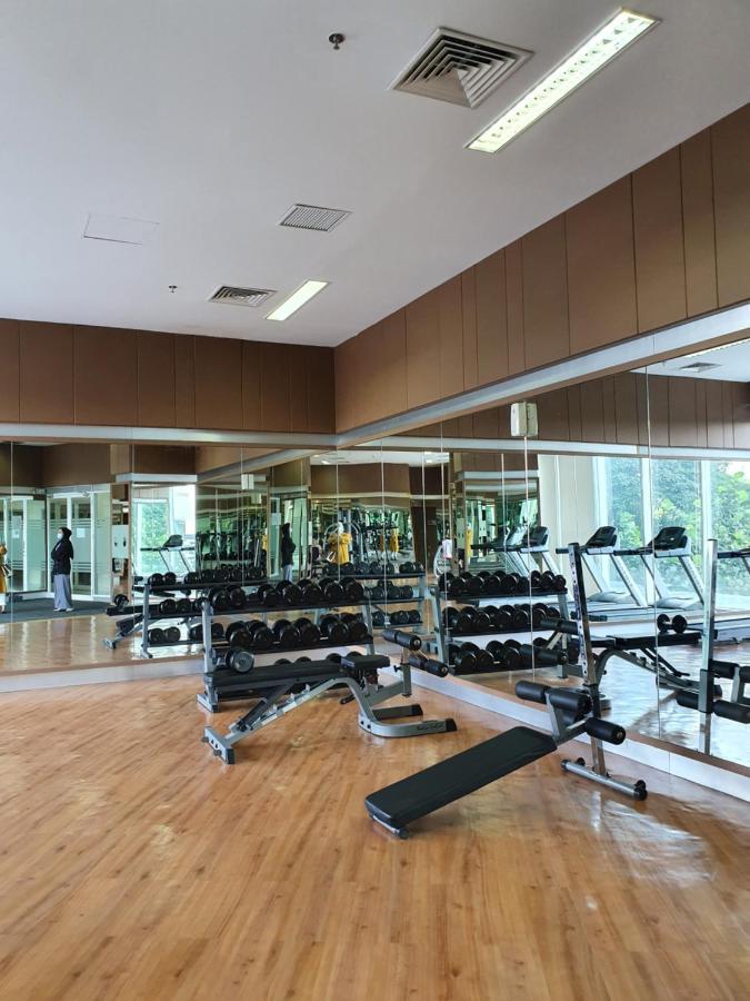 Comfy Grand Sungkon Lagoon Apartment Surabaya