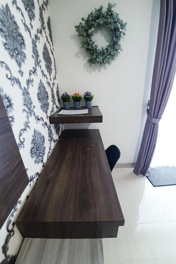 Apartment Comfy Grand Sungkon Lagoon Surabaya