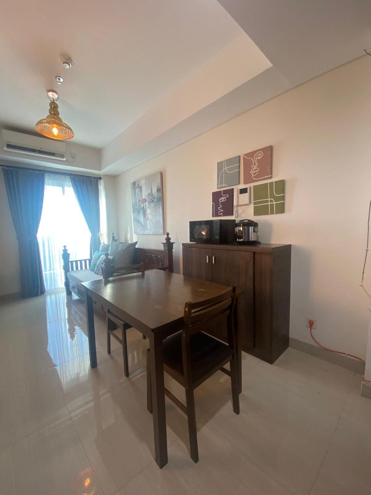 Comfy Grand Sungkon Lagoon Apartment Surabaya